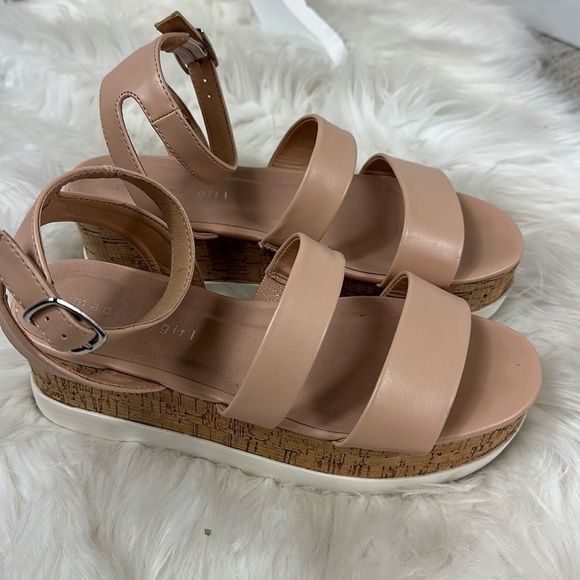 Madden Girl Nude Beige Platform Cork Sandals 7 - Picture 1 of 9